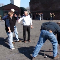06