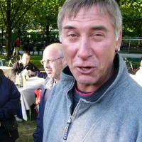 p1200258