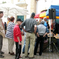 03-fur-eine-grose-tombola-hat-klaus-trostrum-gesorgt