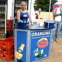 27-der-hauptsponsor-war-orangina-mit-uber-1000-flaschen