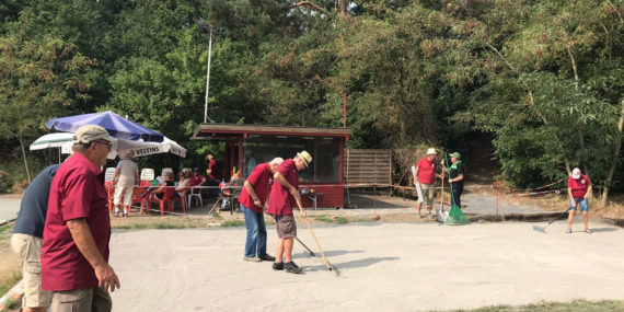 Sanierung der Boulebahnen